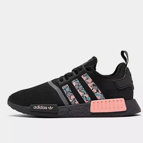 nmd r1 stlt primeknit pink
